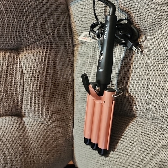 2 curling iron - Picture 3 of 3